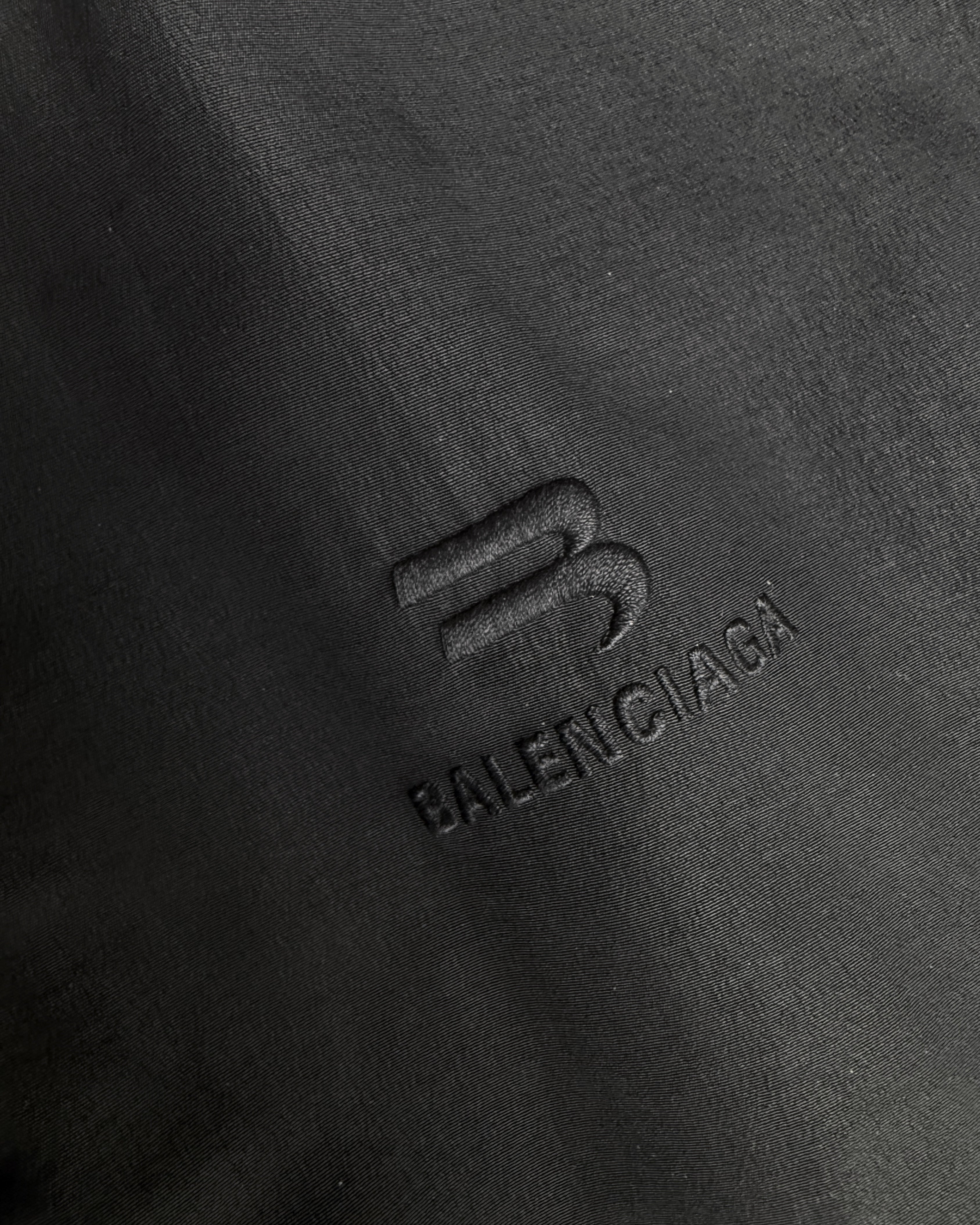Chamarra BALENCIAGA sporty B