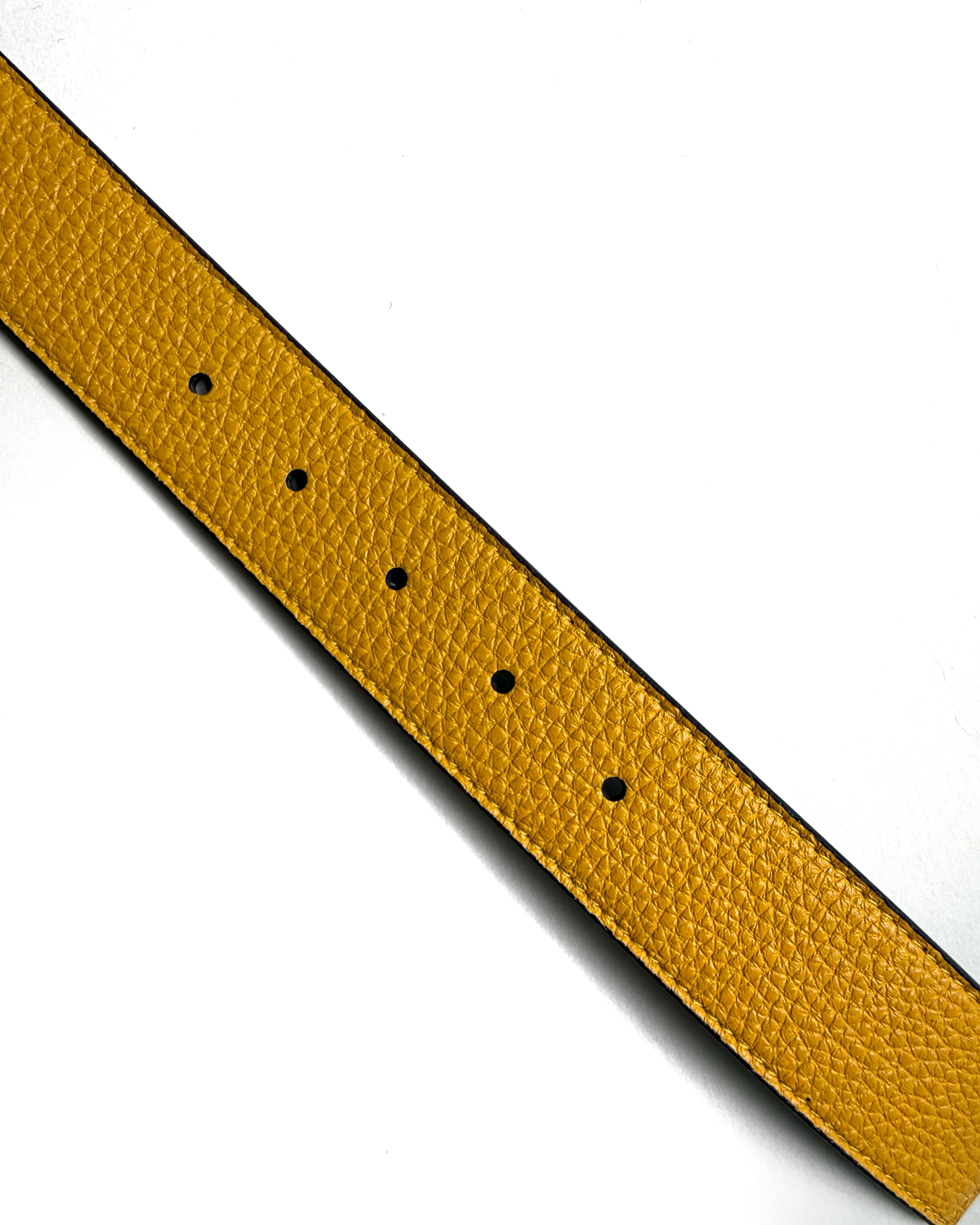 Cinturón FENDI