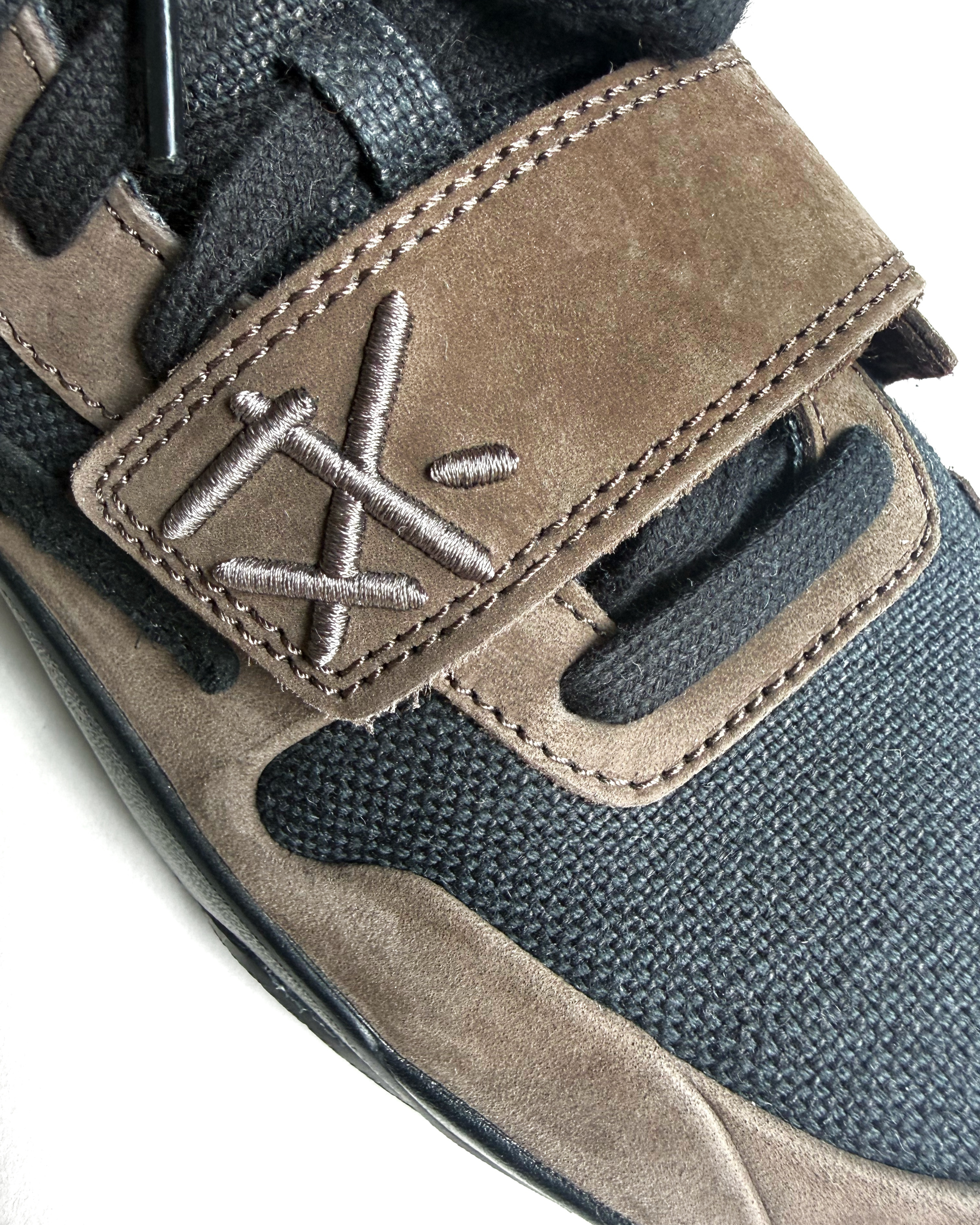 Tenis TRAVIS SCOTT x JORDAN