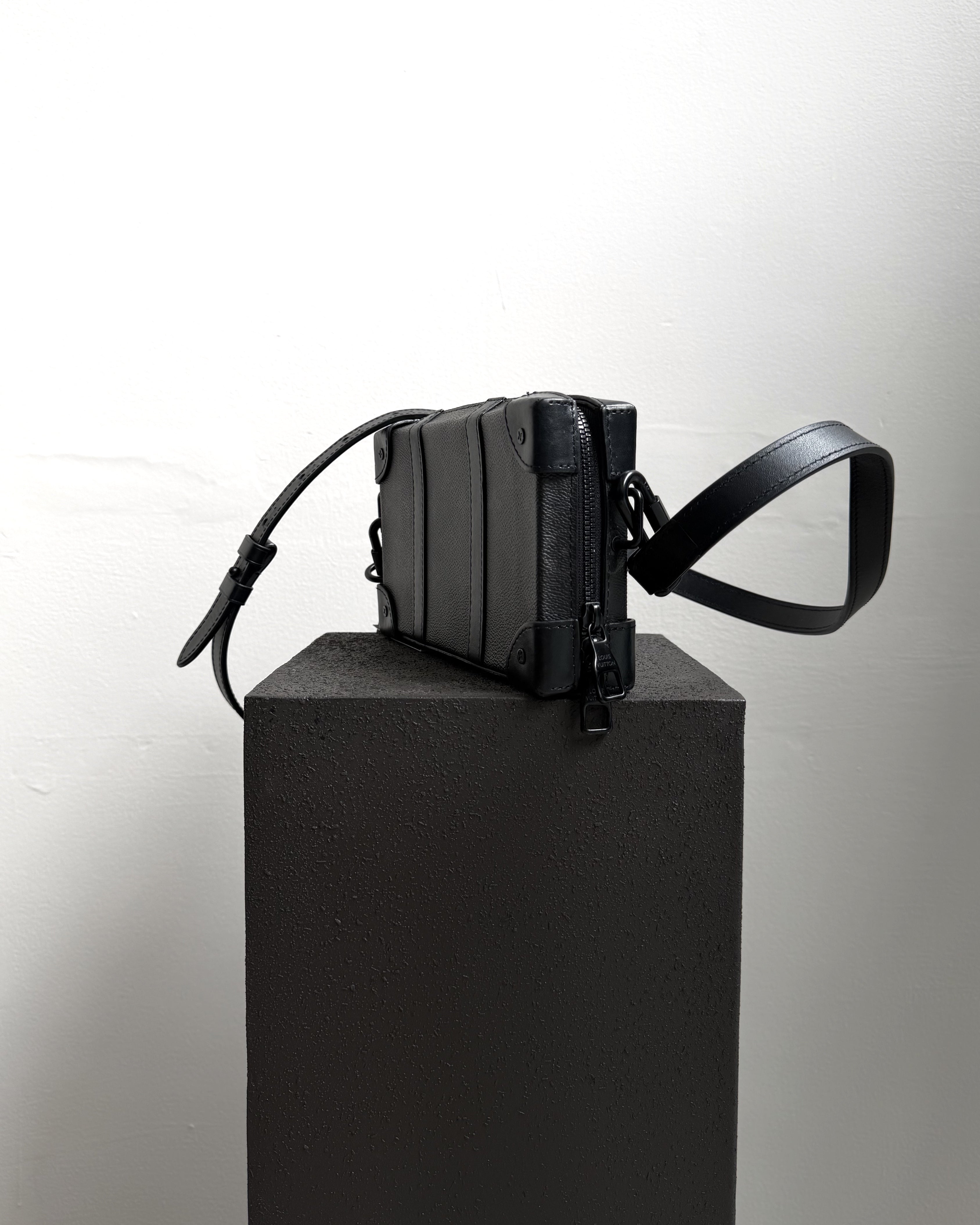 Bolsa de hombro eclipse LOUIS VUITTON