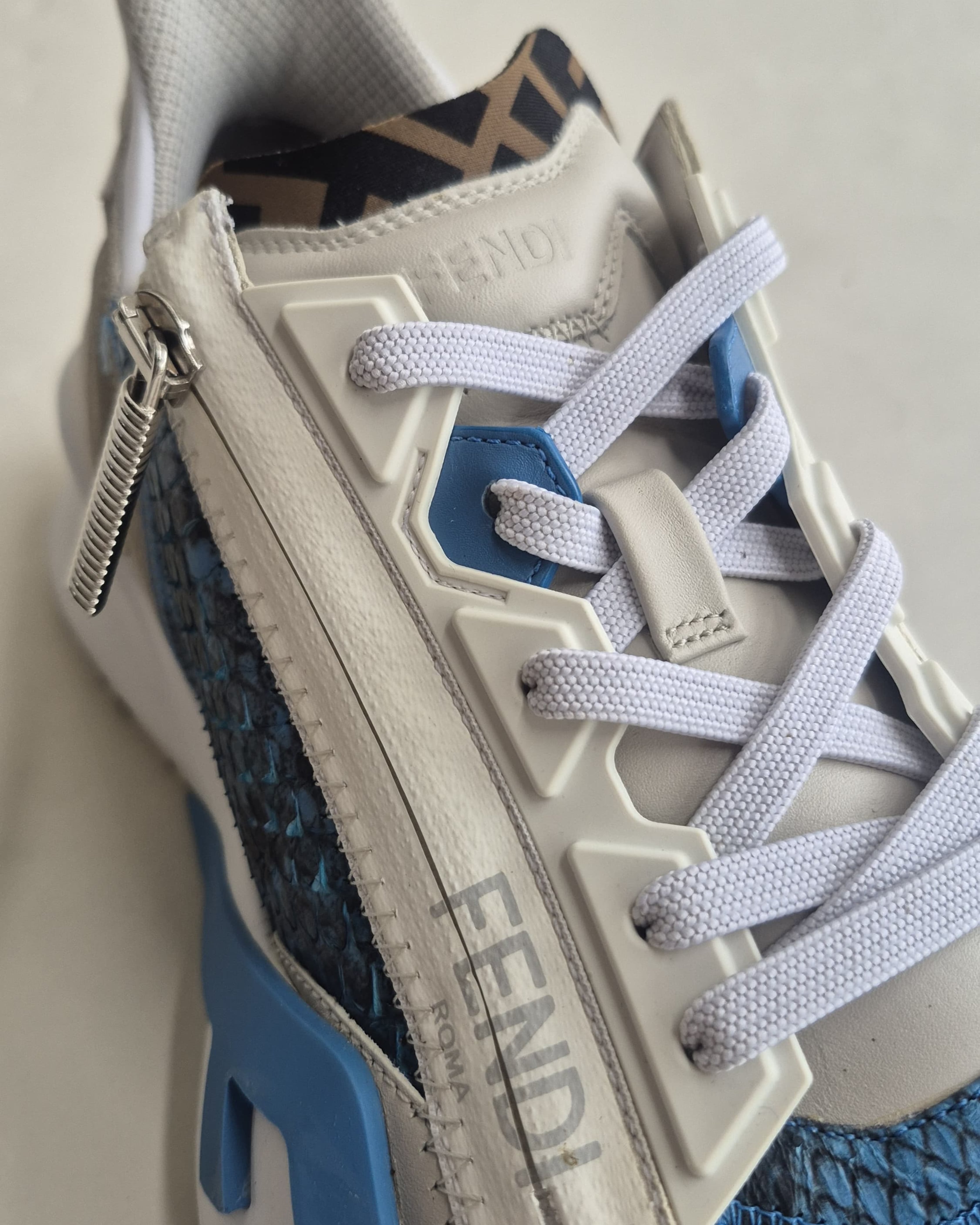 Tenis FENDI