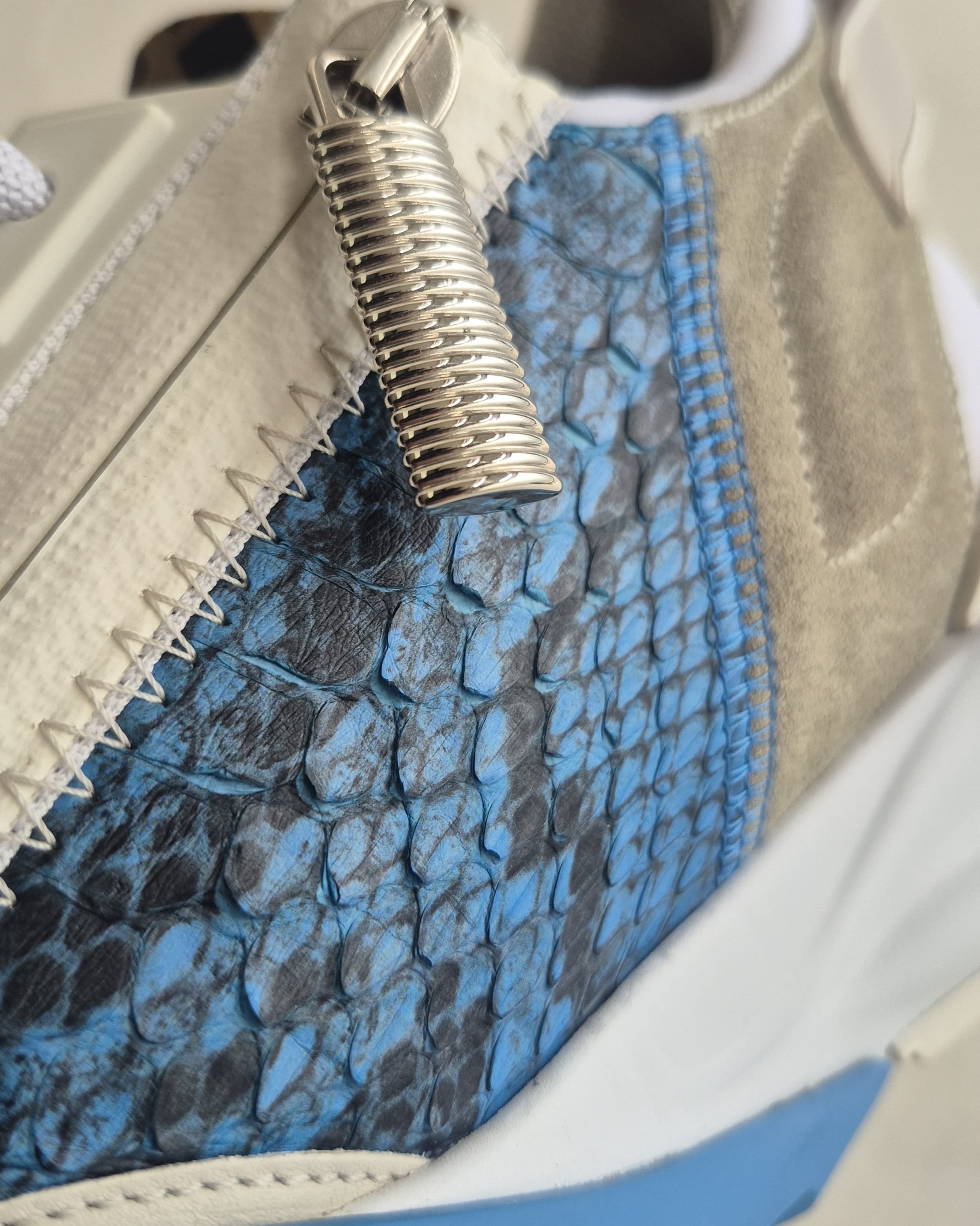 Tenis FENDI