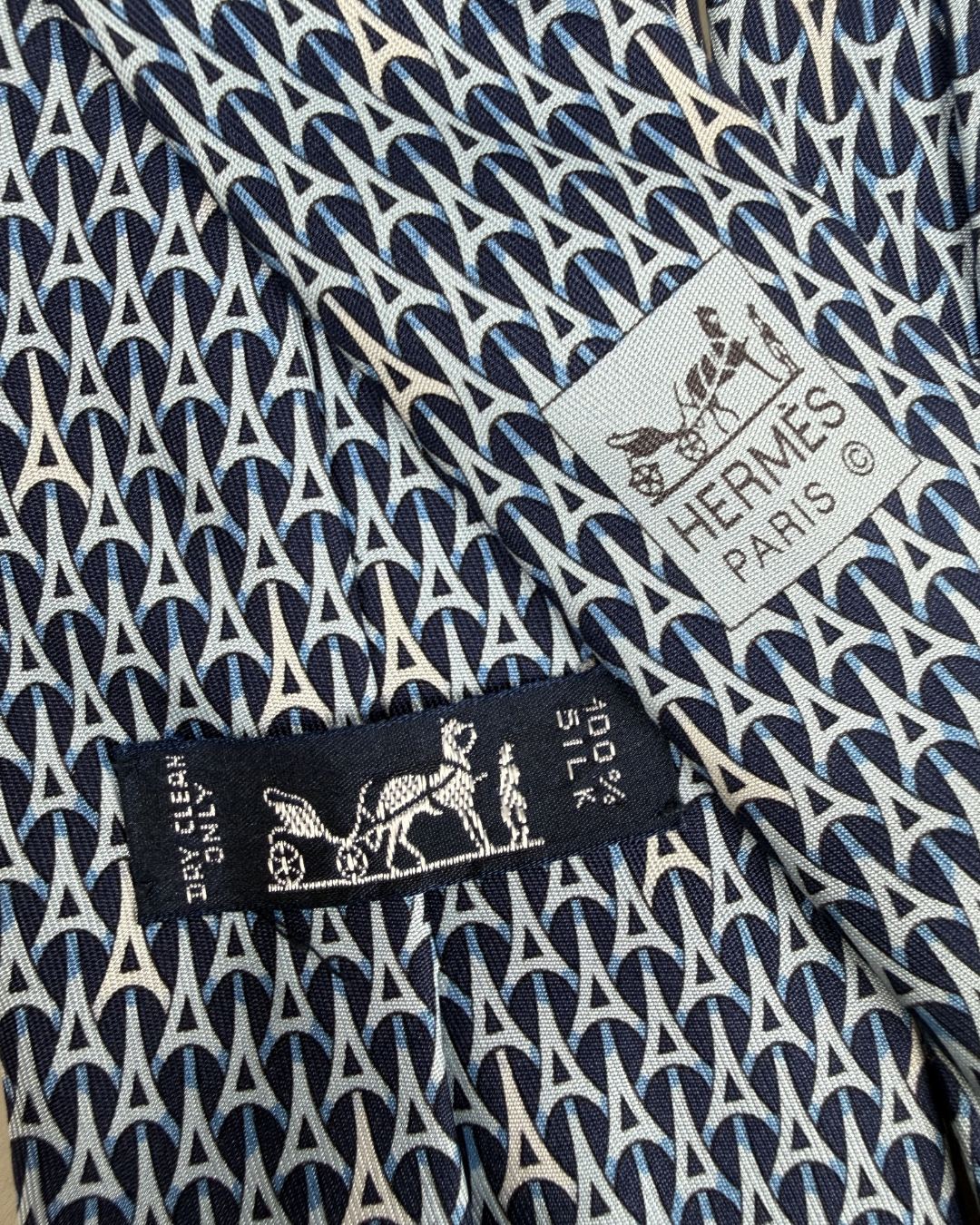Corbata HERMÈS