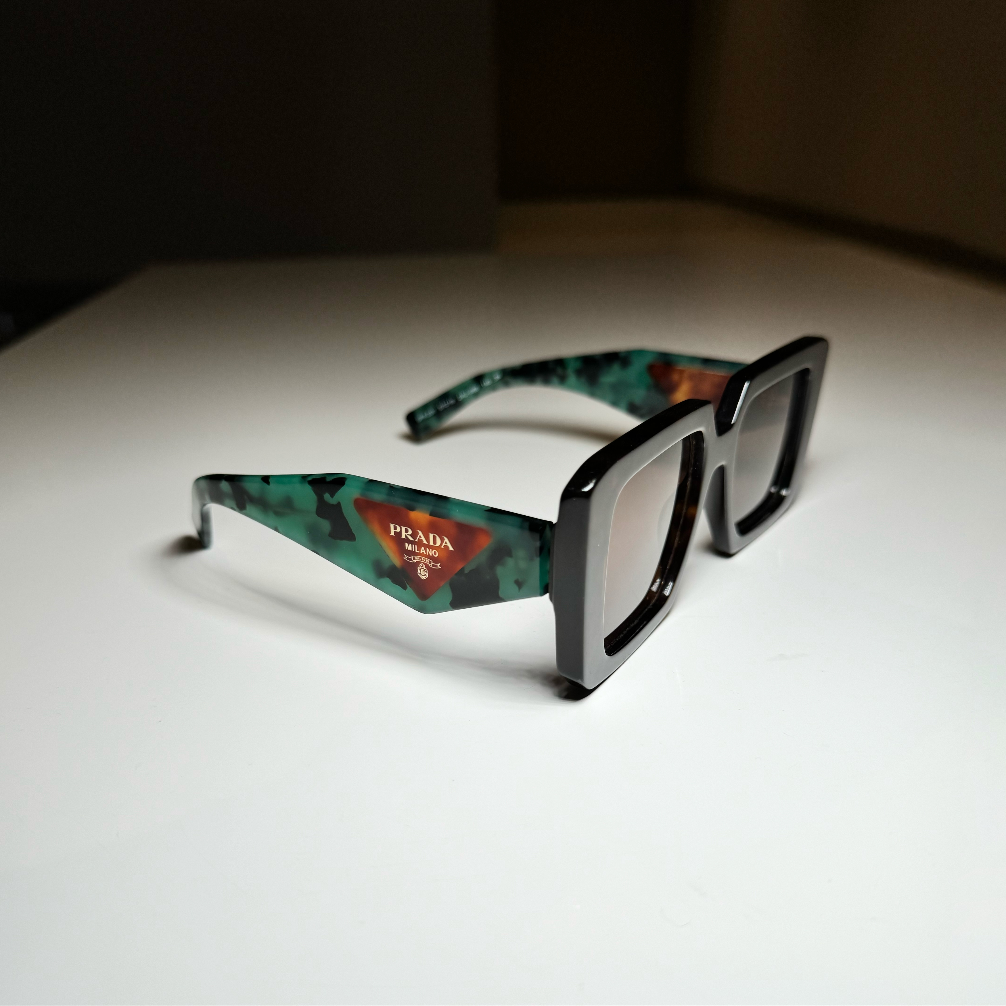Lentes de sol PRADA