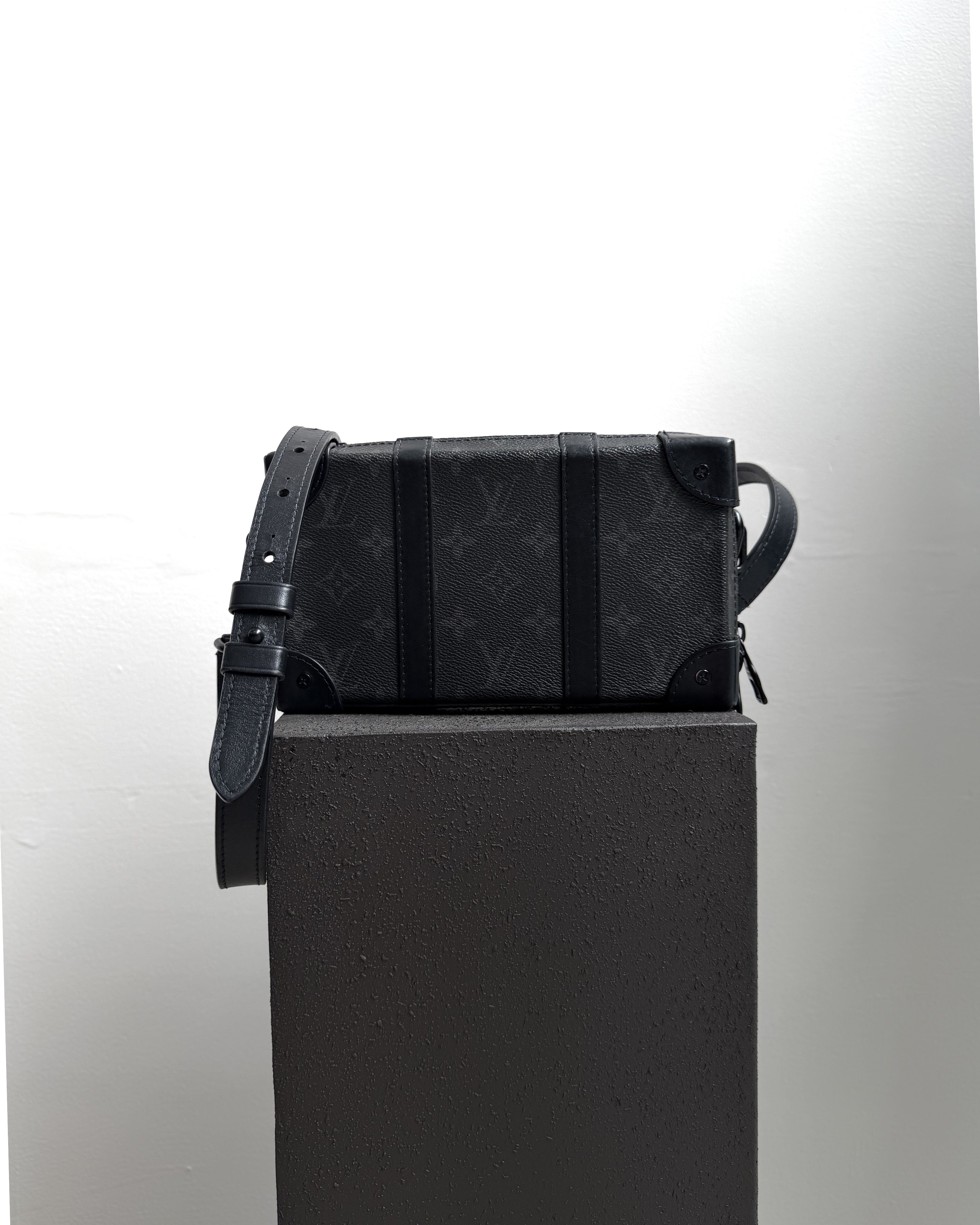 Bolsa de hombro eclipse LOUIS VUITTON