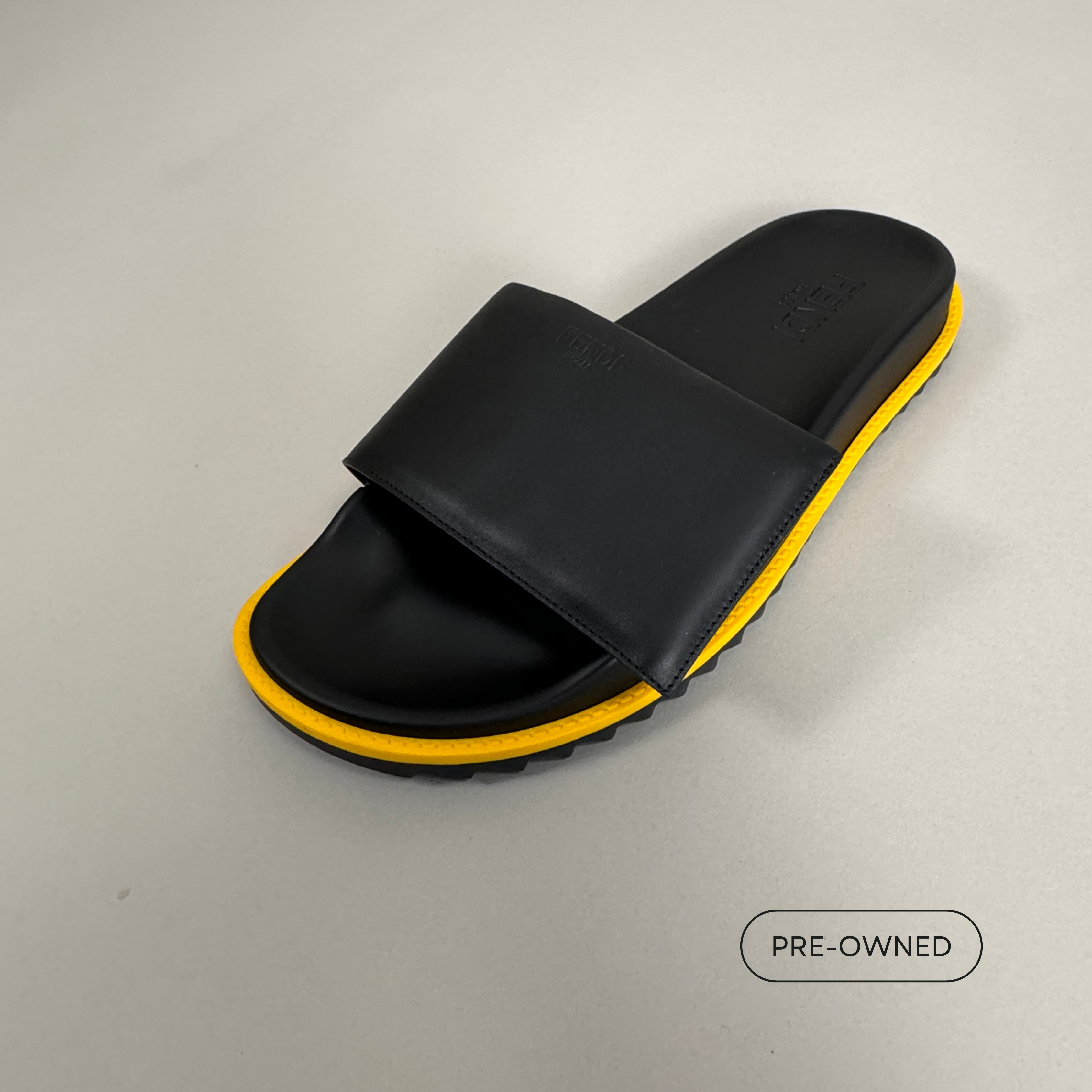 Sandalias FENDI