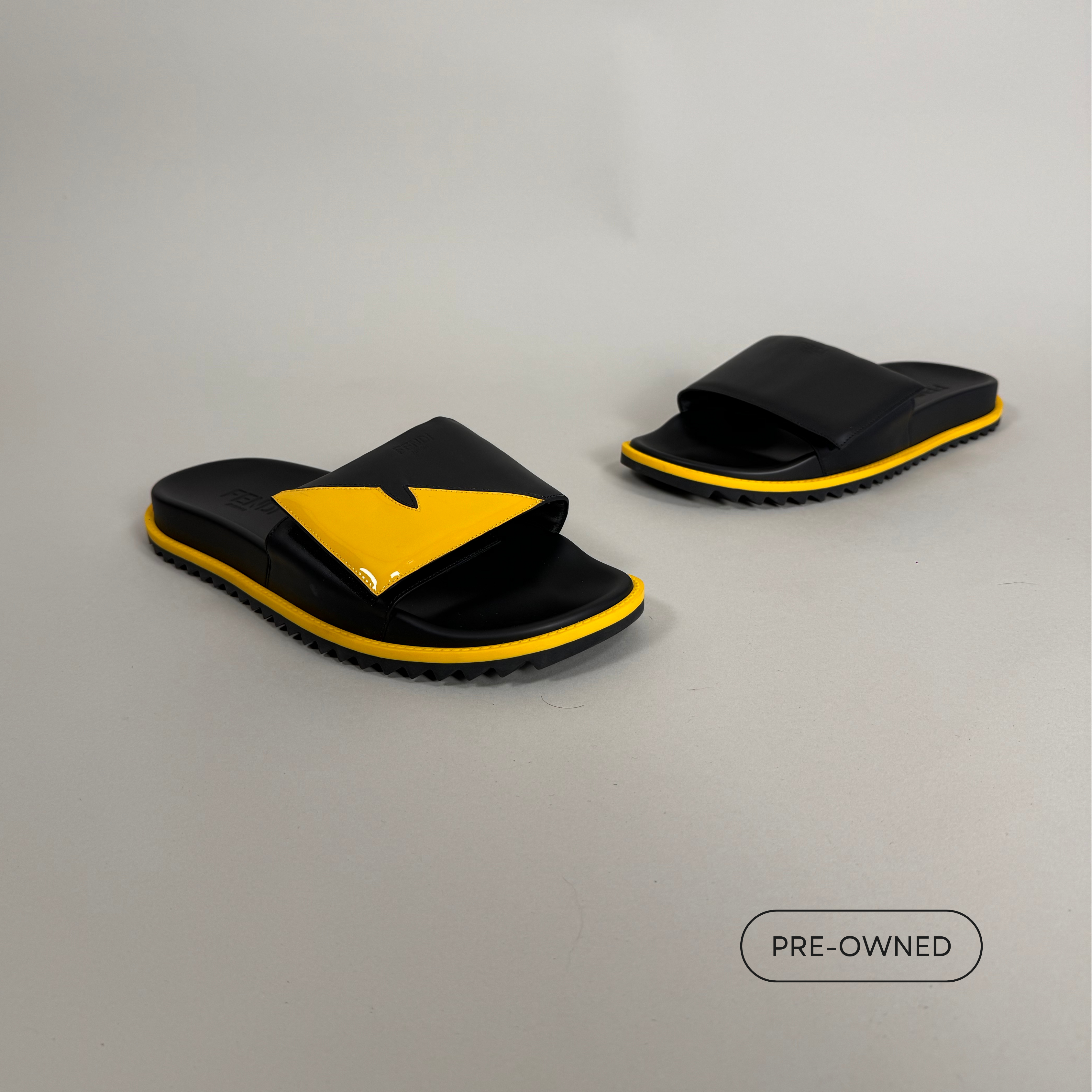 Sandalias FENDI