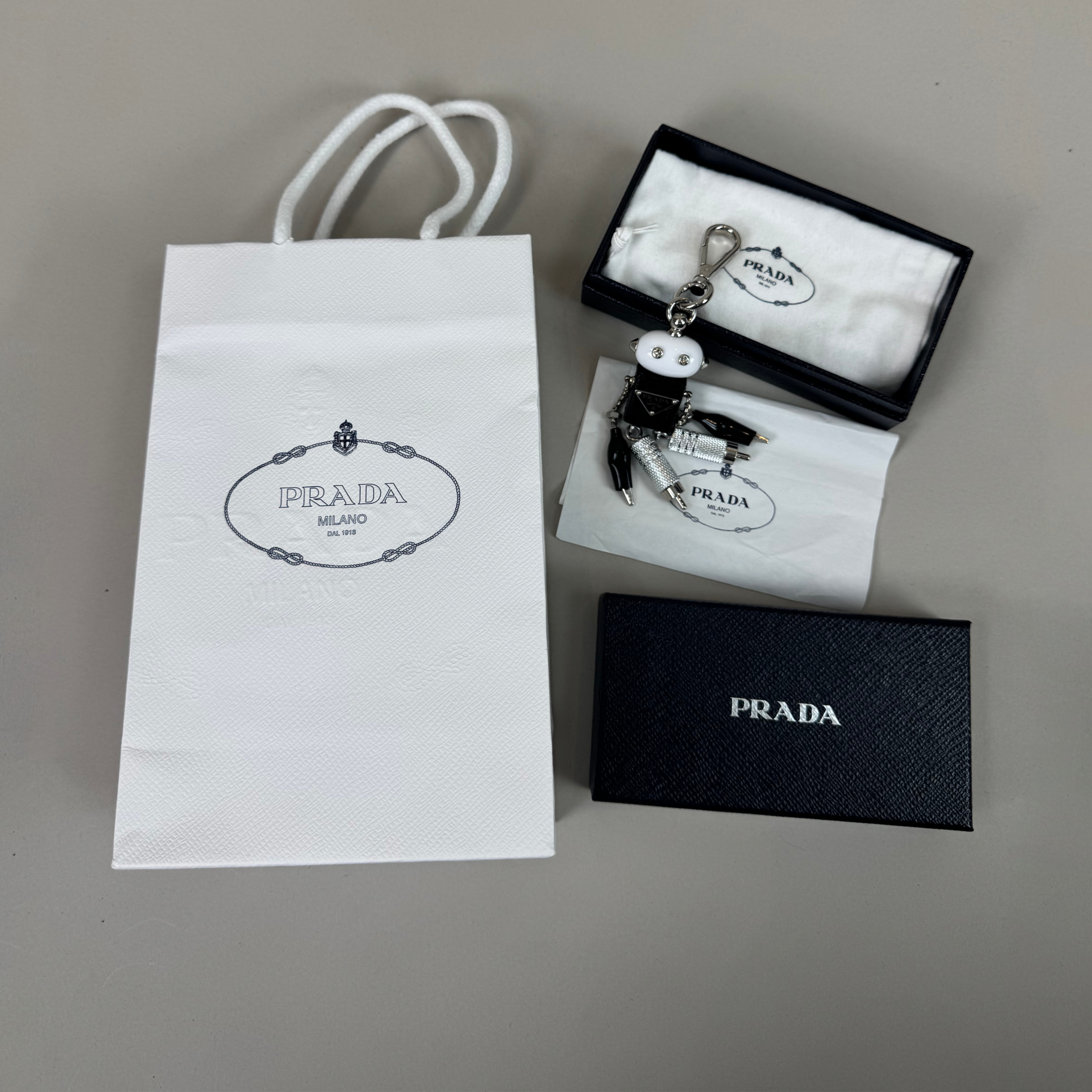 Llavero PRADA