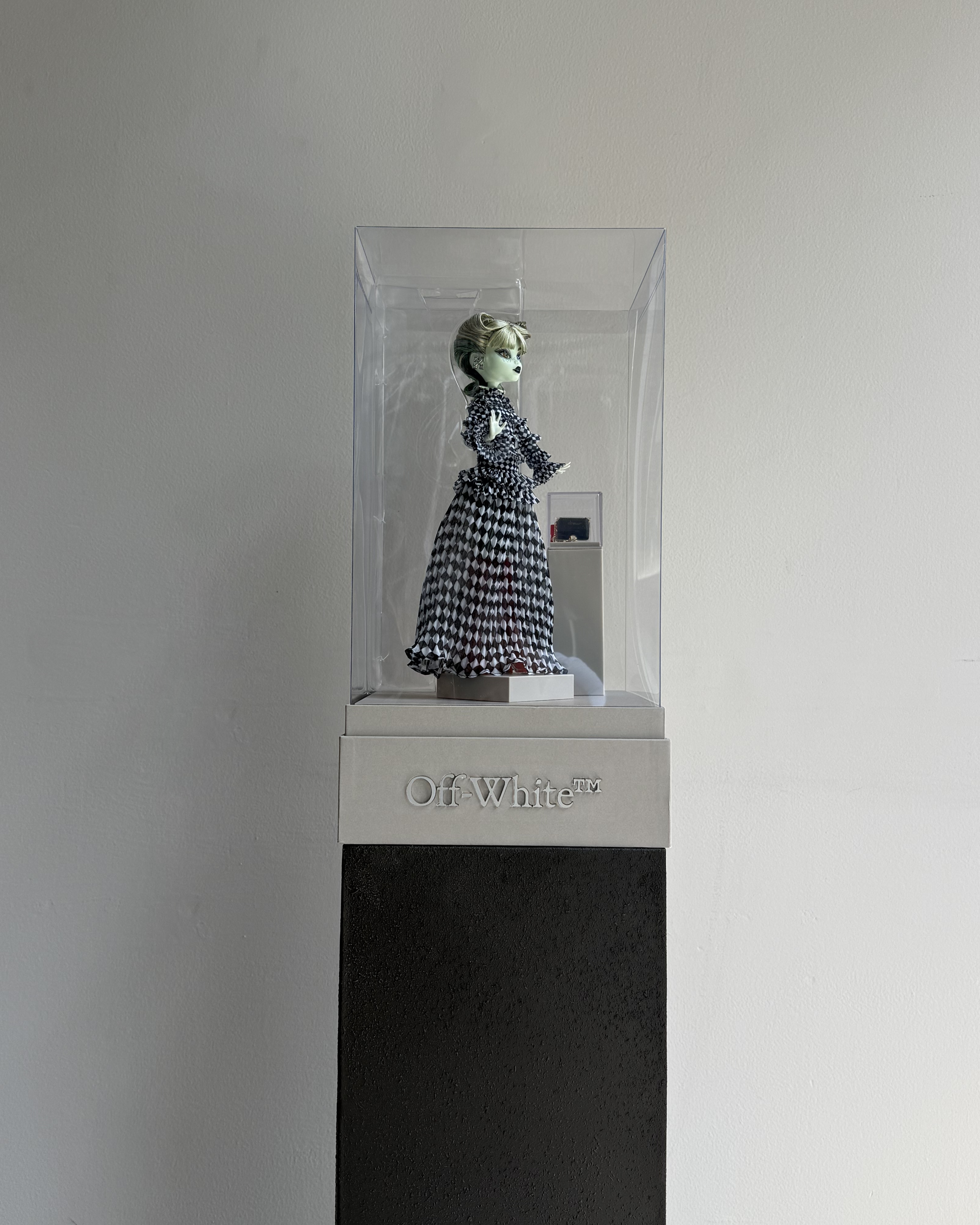 Off-White x Monster High Harmonie Ghoul Doll