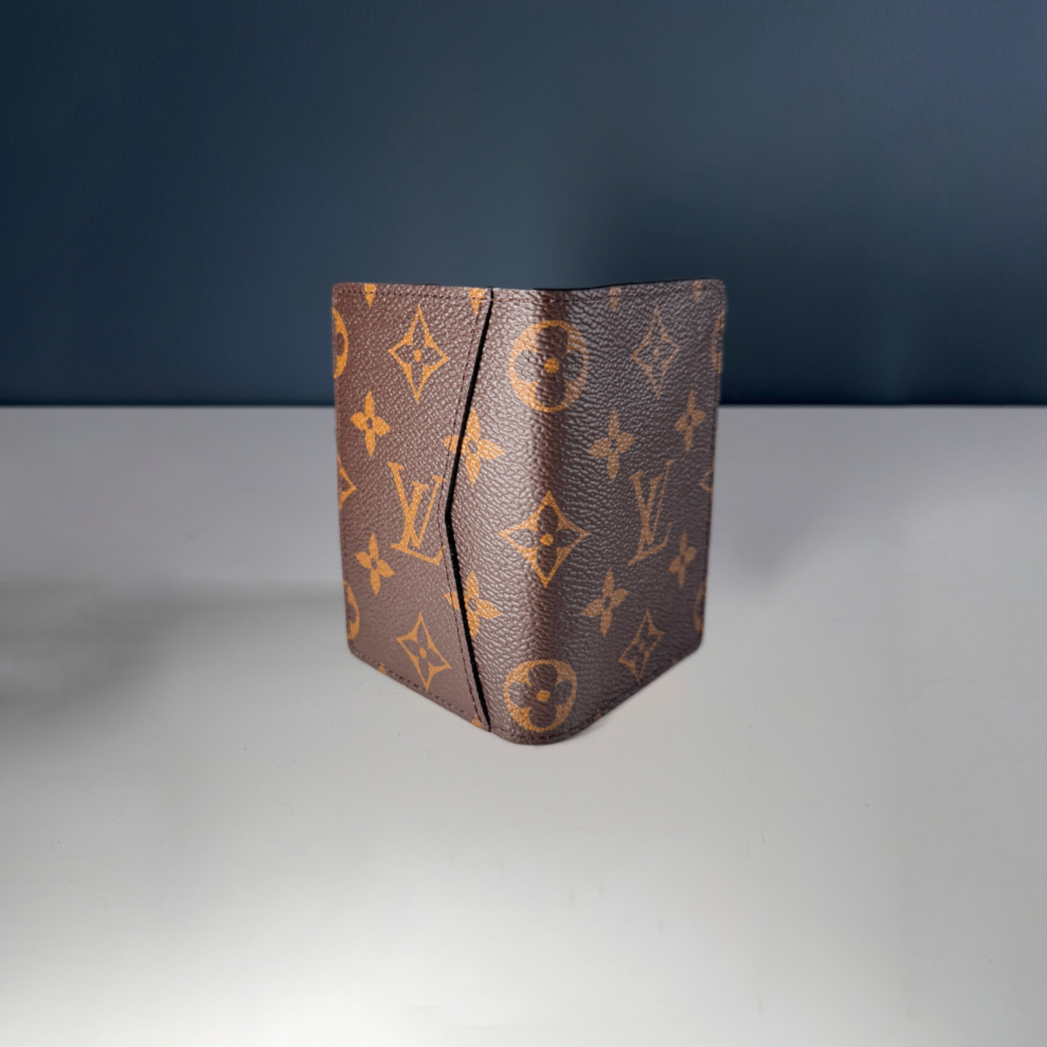 Tarjetero LOUIS VUITTON