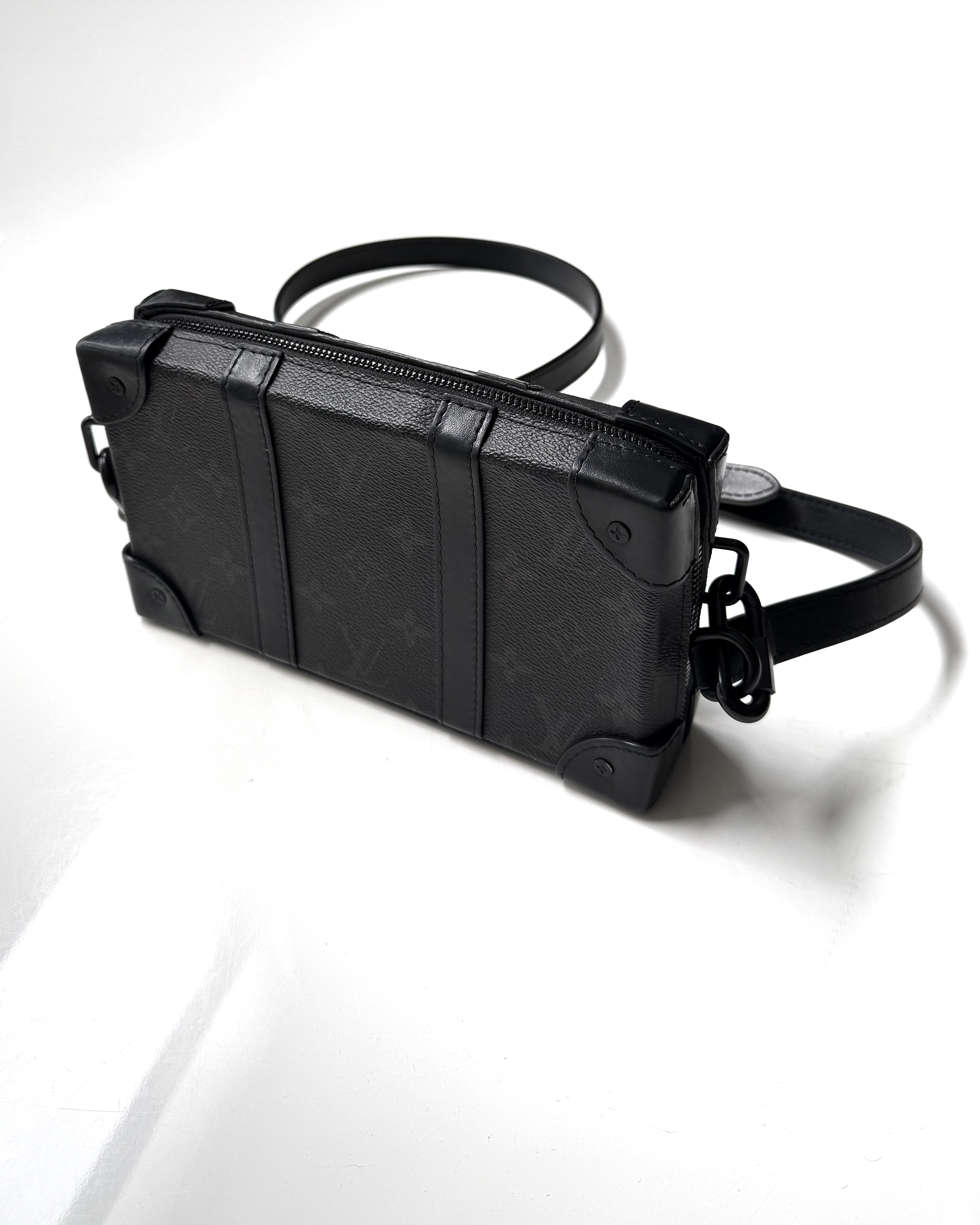 Bolsa de hombro eclipse LOUIS VUITTON