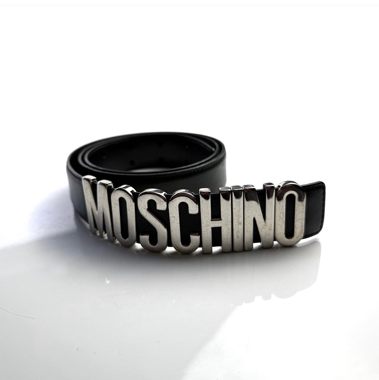 Cinturón MOSCHINO