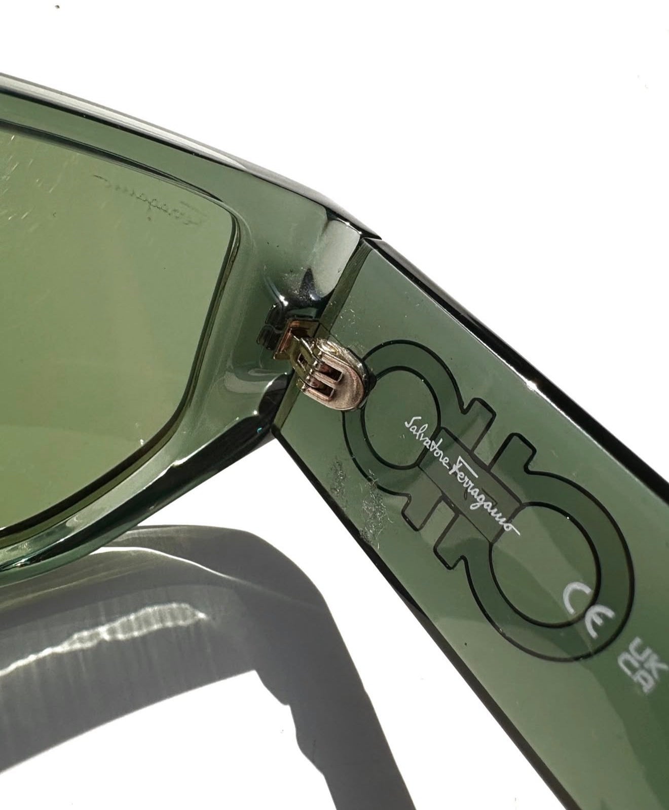 Lentes de sol FERRAGAMO