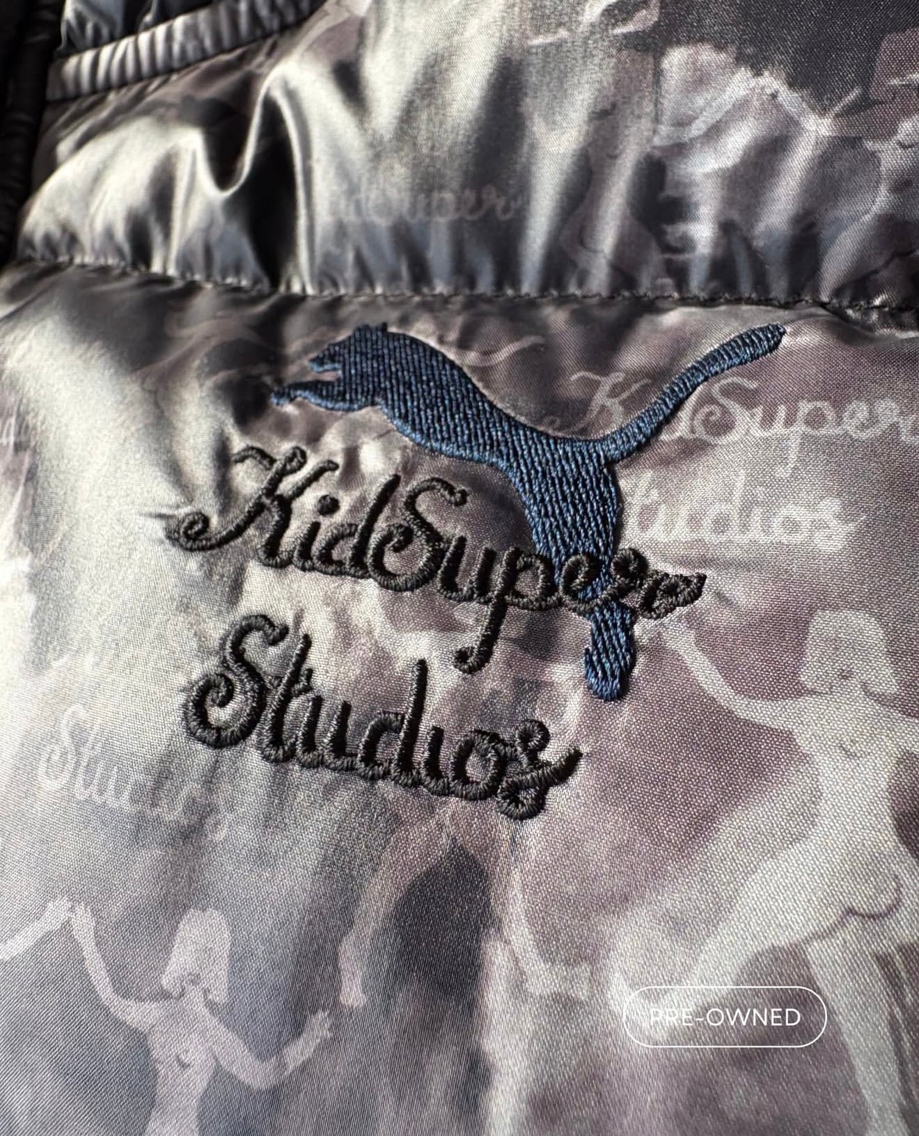 Chamarra PUMA X KIDSUPER STUDIOS